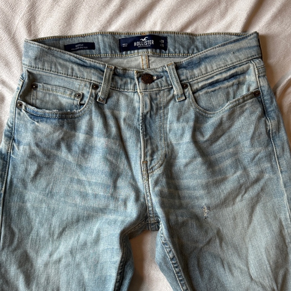 Hollister Men's Light Wash Bootcut Jeans